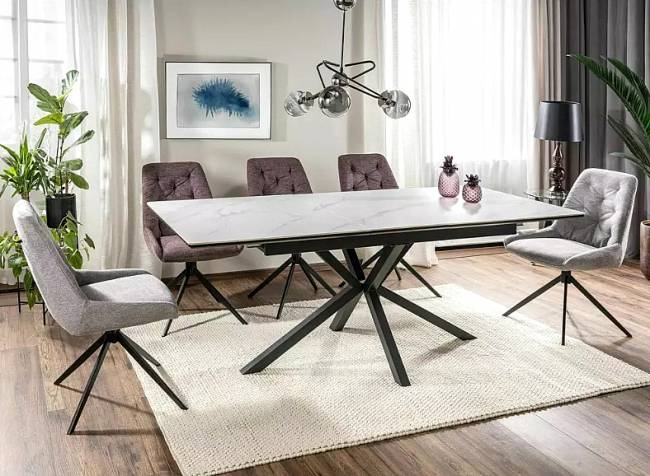 ΑΝΟΙΓΟΜΕΝΗ